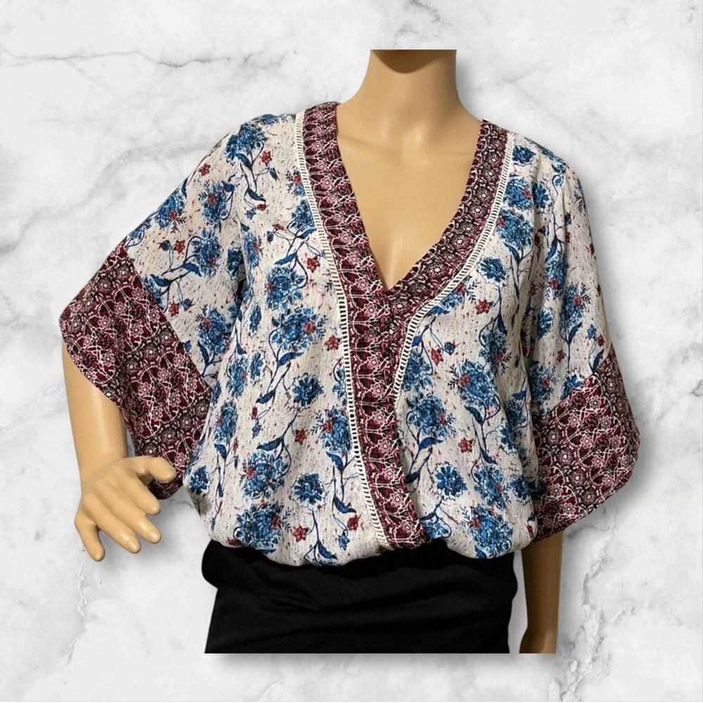 OLM 1/2 Sleeve Boho Hippie Floral Patch Blouse White Blue Wine Size Small